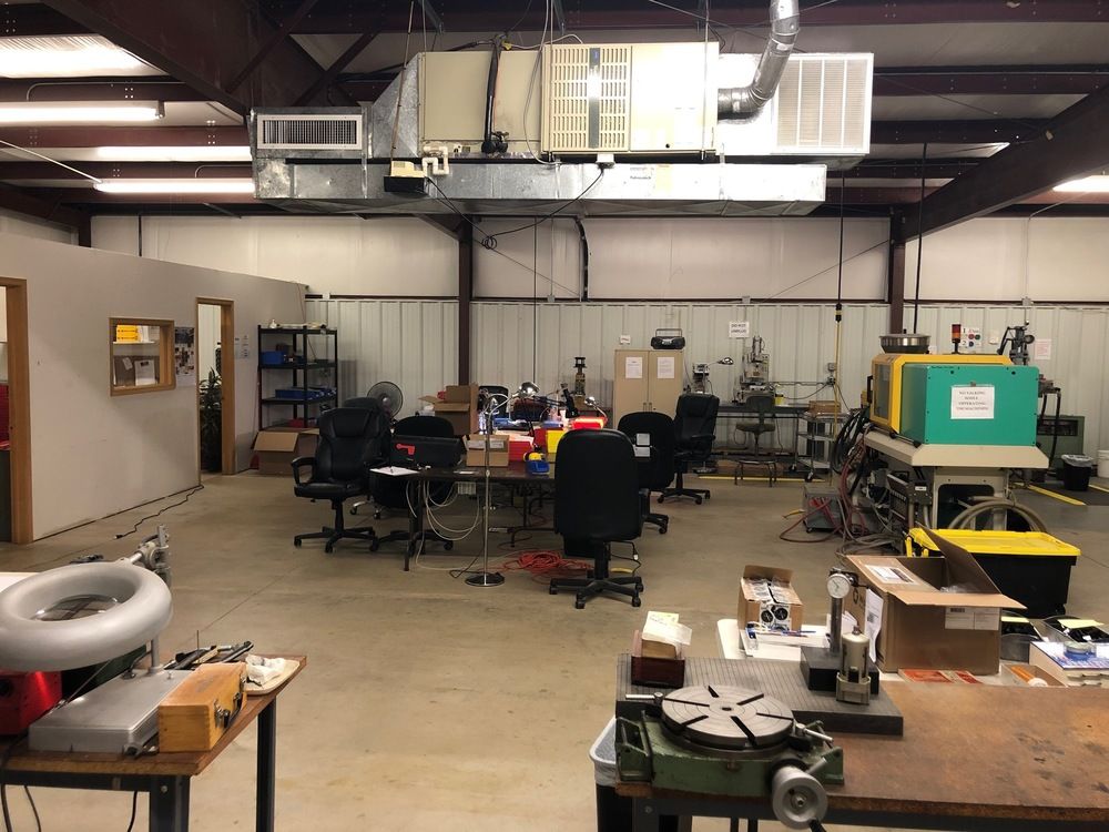 I-35 Office Warehouse 6,000 SF HEAT/AC: 170 Cain Dr, Haysville, KS 67060